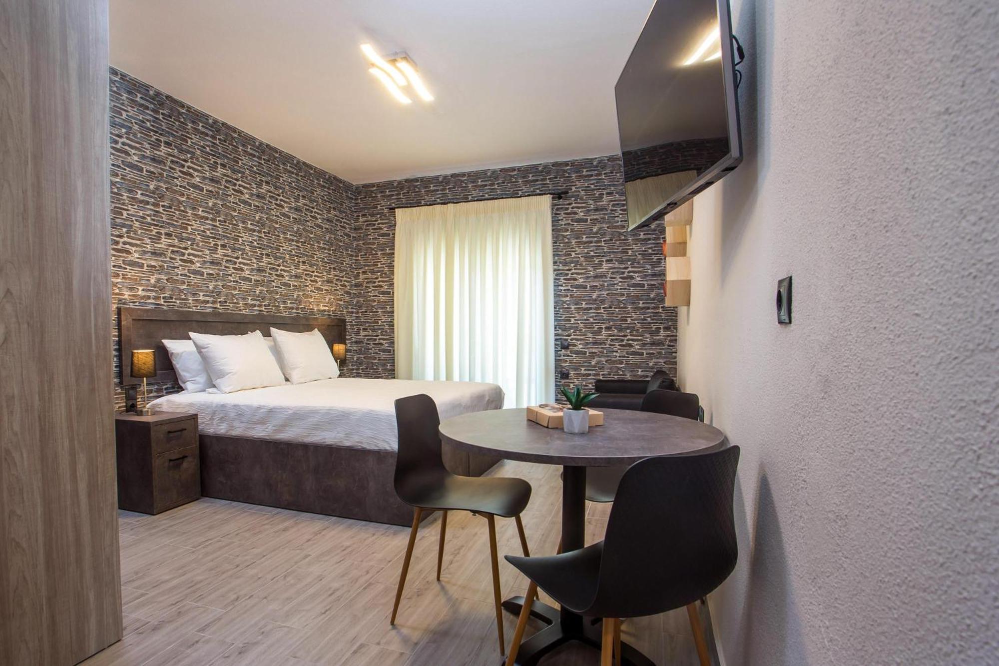 Oleana Center Apartment *